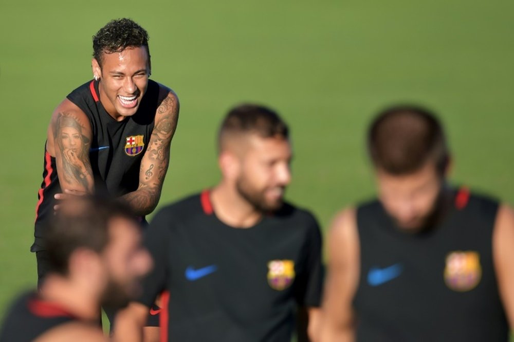 Neymar, a pesar de los rumores, es el máximo goleador de la pretemporada barcelonista. AFP