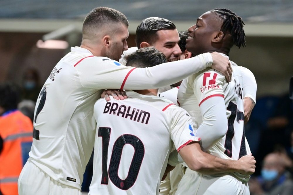 El Milan venció 2-3 al Atalanta. AFP