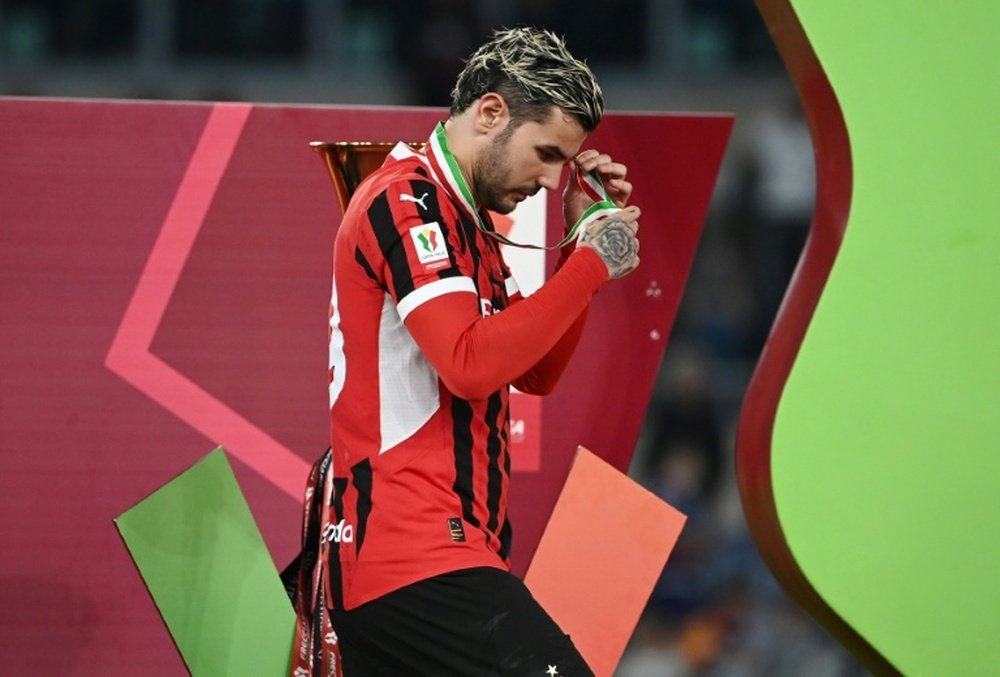 Theo Hernandez - Mũi Tấn Công Ở Cánh Trái Theo Hernandez - Mũi Tấn Công Ở Cánh Trái