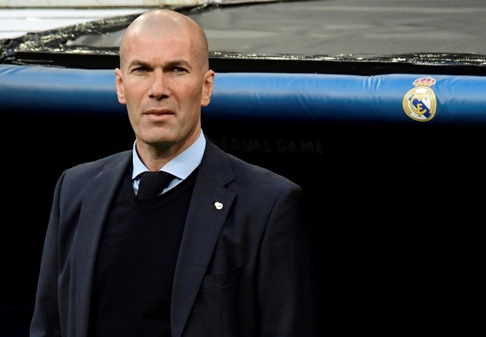 El madridismo recibió a Zidane con vítores. AFP