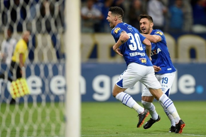 Cruzeiro gana la partida a Thiago Neves