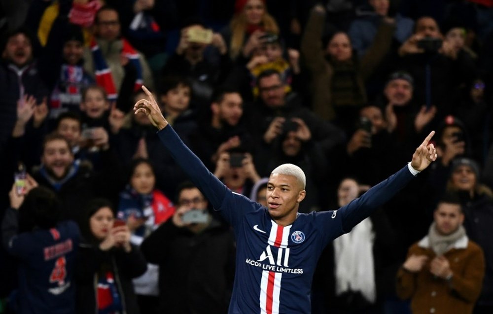 L'hommage de Kylian Mbappé à Rayan Cherki. AFP