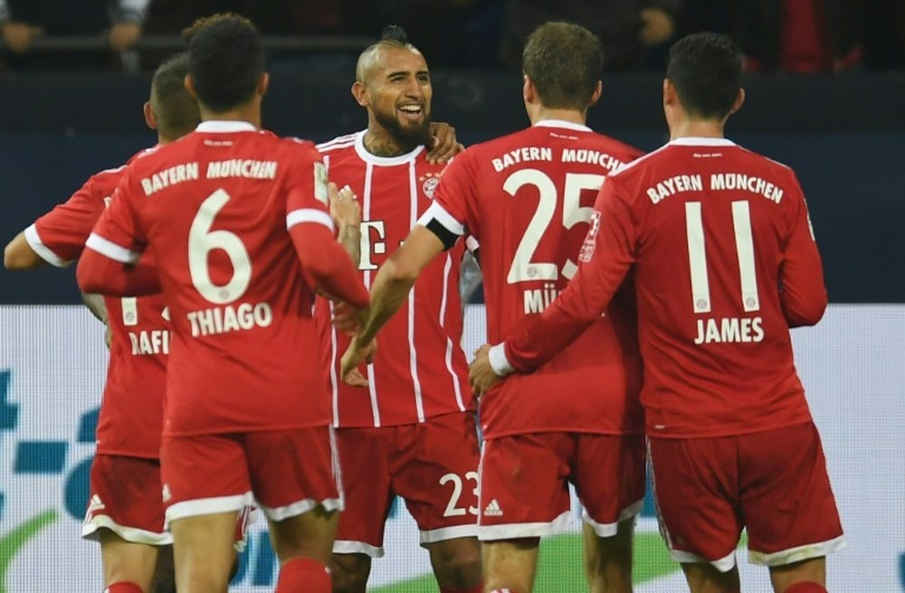 Le Bayern Munich vainqueur de Schalke avec notamment Arturo Vida. AFP