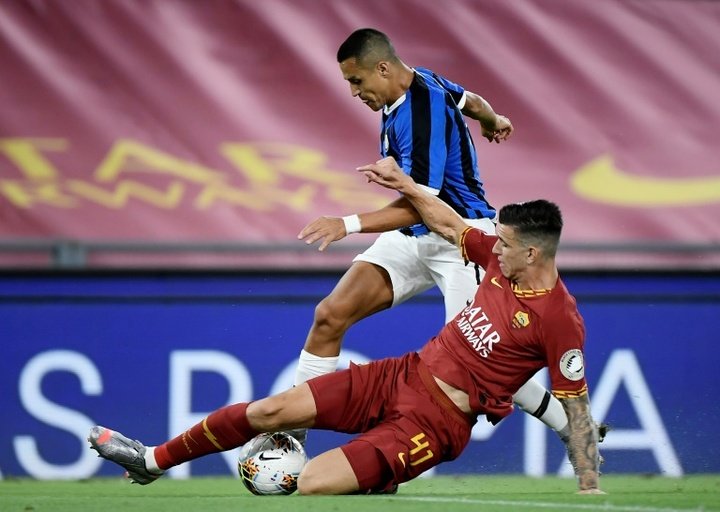 Roma quer blindar Roger Ibañez, alvo de Liverpool, PSG e Atlético