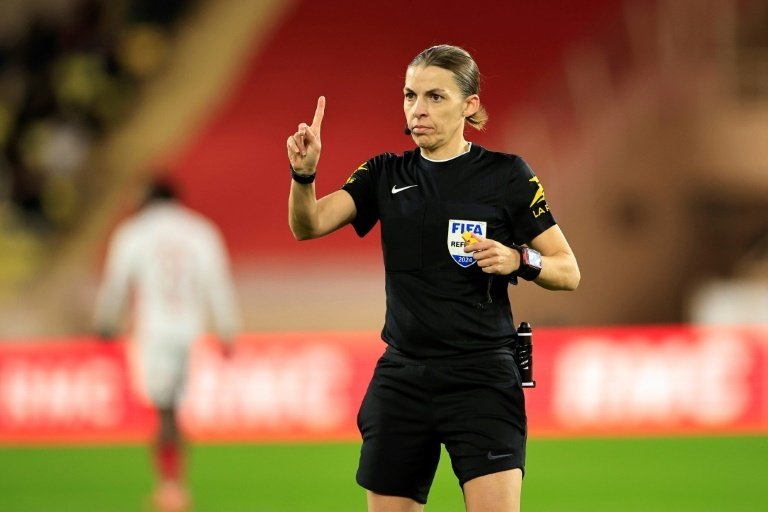 Stéphanie Frappart arbitrera la finale de l'Euro féminin