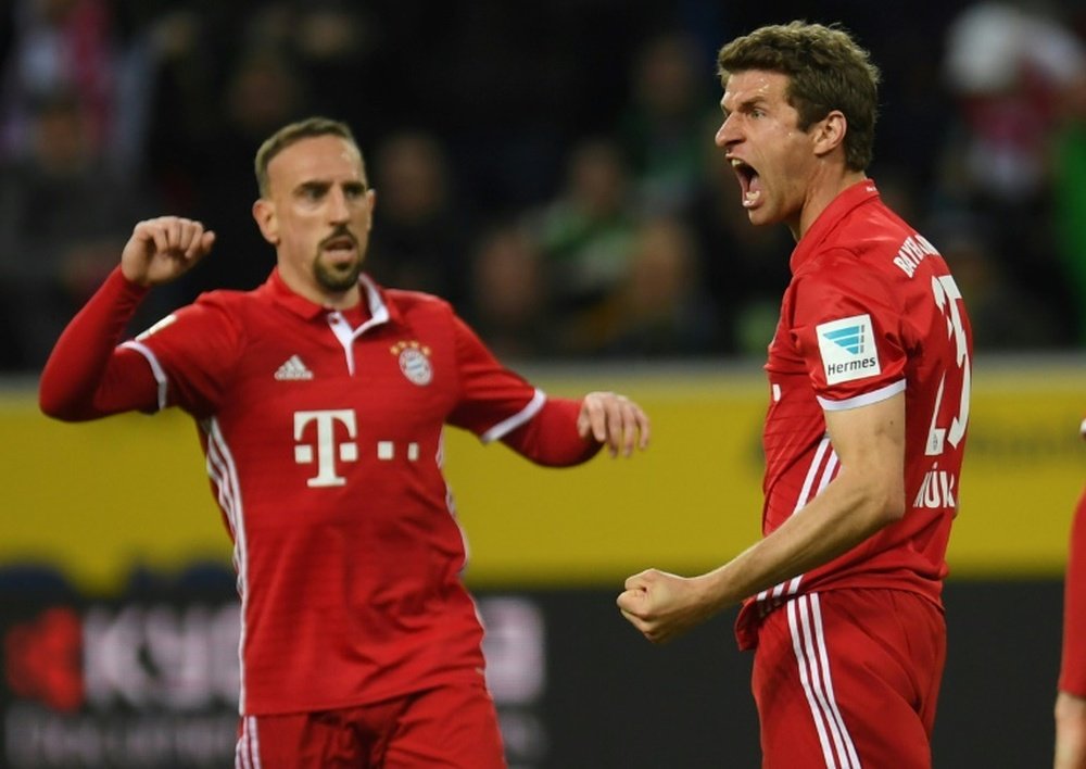 Thomas Müller exulte après avoir inscrit le but de la victoire face à Moenchengladbach. AFP