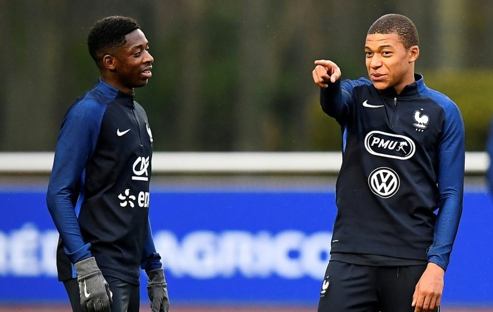 Mbappé y Dembélé, mucho antes que Benzema. AFP