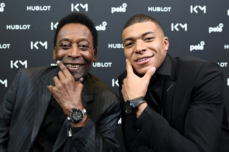Pelé recordó a Mbappé un récord que ya no podrá arrebatarle. AFP