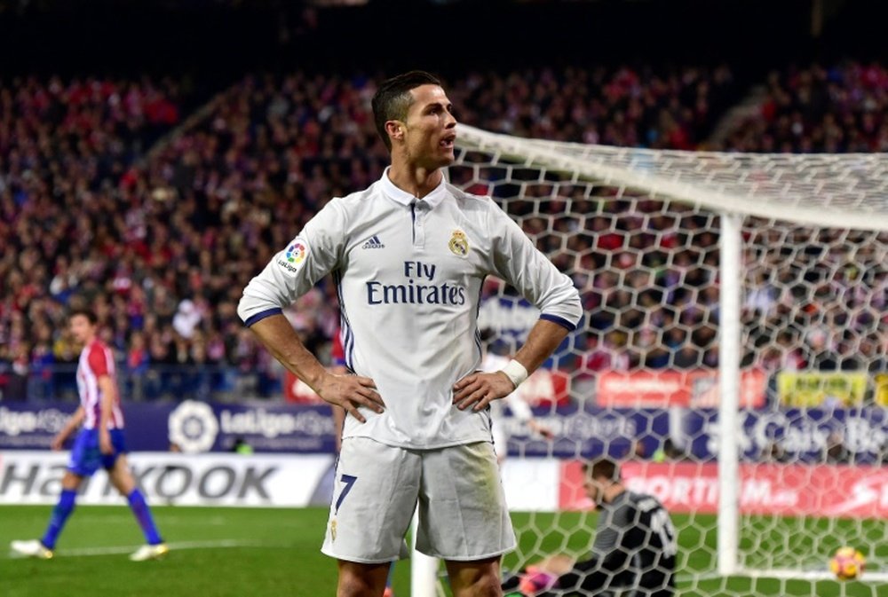 Ronaldo après un but pour le Real face à l'Atletico, le 19 novembre 2016 à Vicente Calderon. AFP