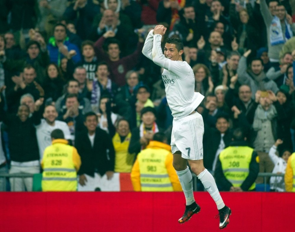 La star du Real Madrid Cristiano Ronaldo, auteur dun triplé contre lEspanyhol Barcelone, le 31 janvier 2016 à Santiago-Bernabeu