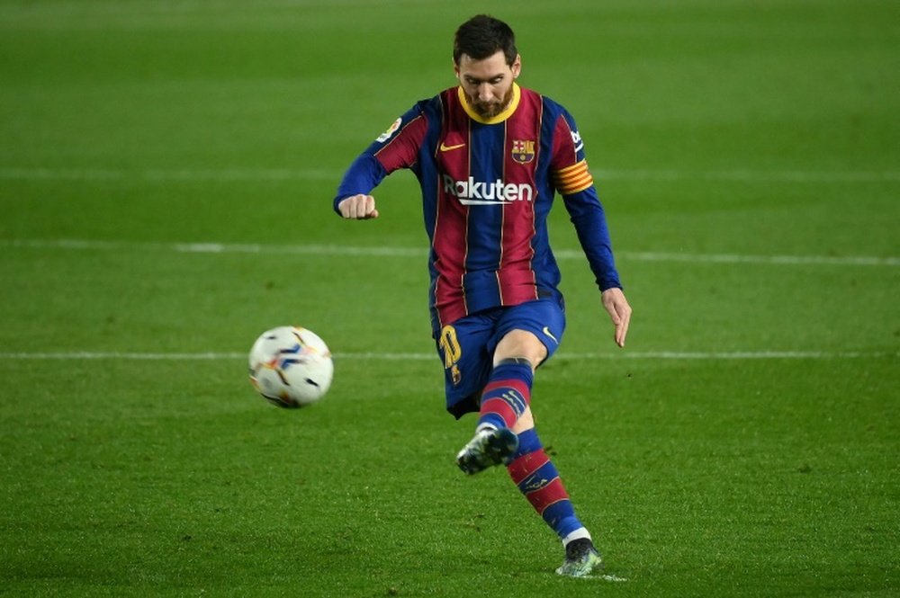 Sarabia e Messi tiveram problemas no Barcelona. AFP