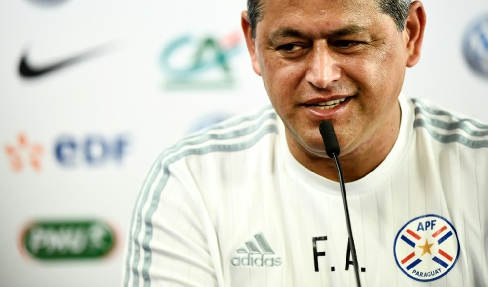 Le sélectionneur du Paraguay, Francisco Arce, promet de surprises aux Français. AFP