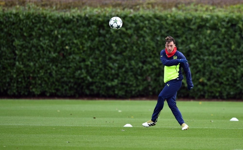 Ozil has returned to training but is not deemed fit to face Bayern.