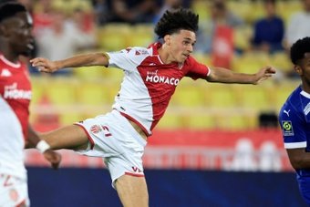 Jogando em casa, o Mônaco venceu o Stade Rennes por 1 a 0 graças ao gol solitário de Akliouche e recuperou a terceira posição no Campeonato Francês.