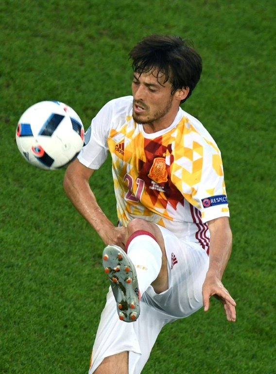 David Silva playing with the national team. AFP