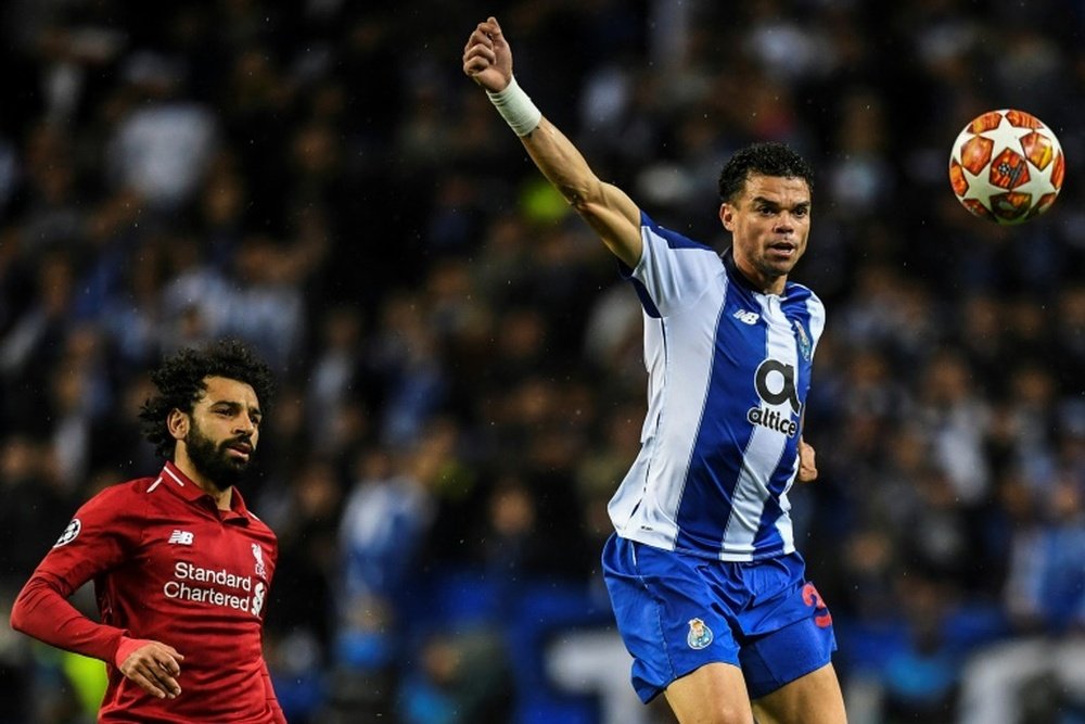 A lesão de Pepe preocupa o Porto. AFP