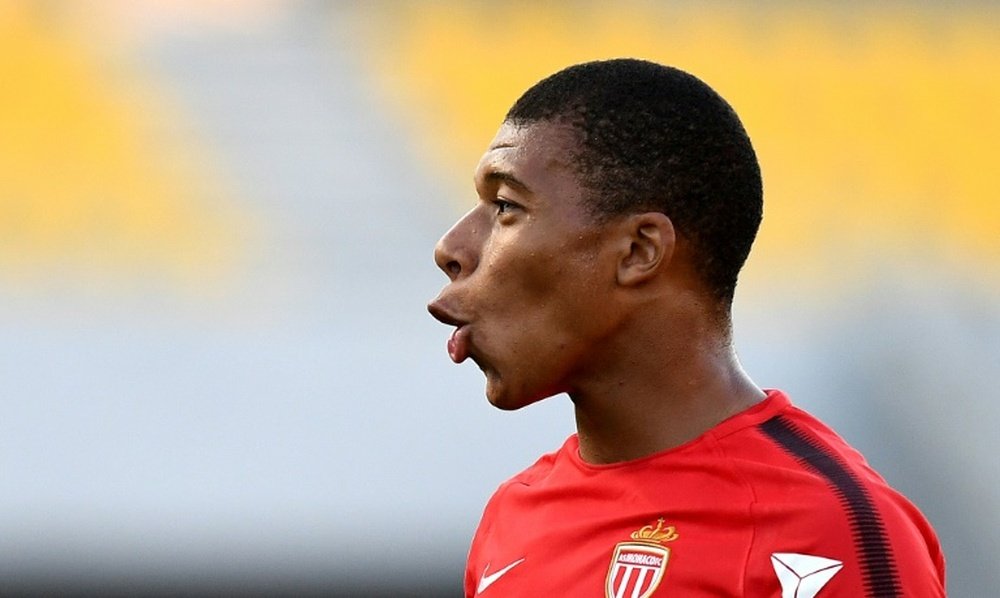 L'attaquant monégasque, Kylian Mbappé, pendant un entraînement à Tanger. AFP