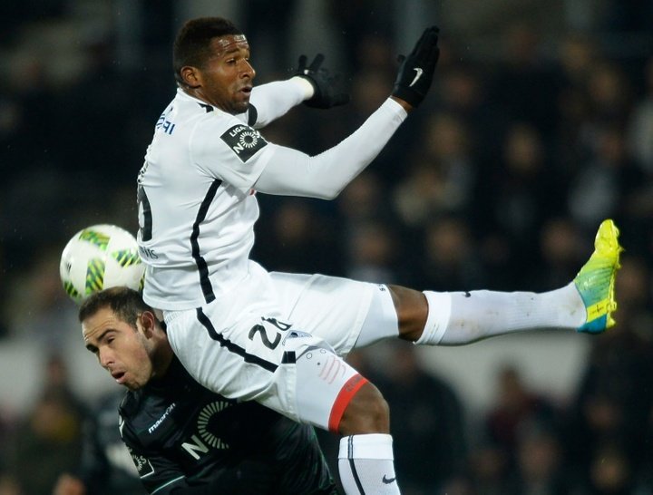 Lorient: le milieu portugais Cafu signe pour 4 ans