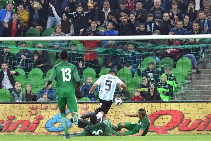 Argentina 5 - Nigeria 0 (en Mundiales)