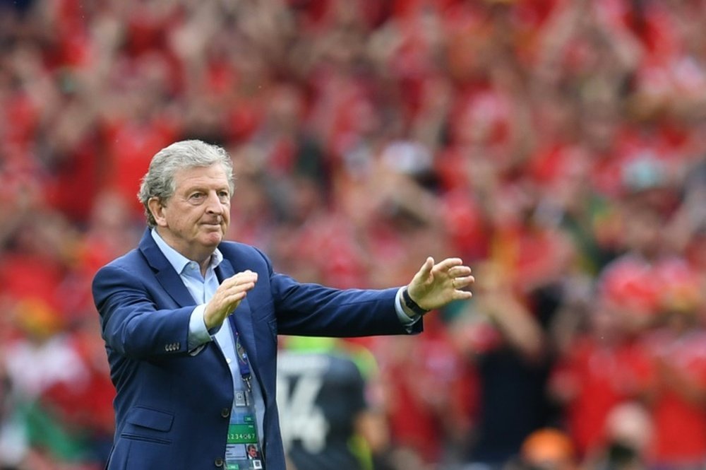 Le sélectionneur de l'Angleterre Hodgson réagit lors du match de l'Euro face au pays de Galles. AFP