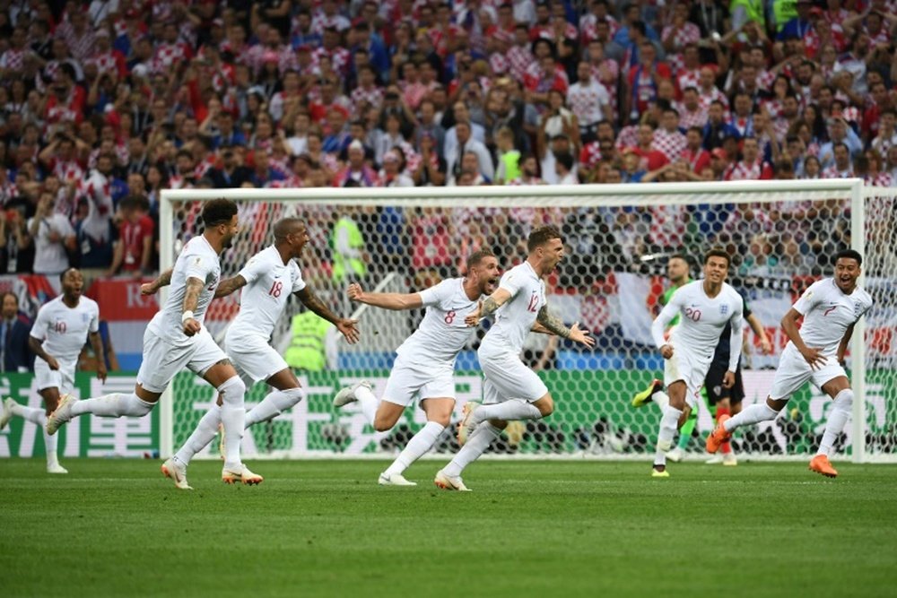 Les Anglais mènent 1-0 à la pause. AFP