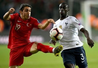 Abdulkadir Omur tiene contrato en Turquía hasta 2024. AFP