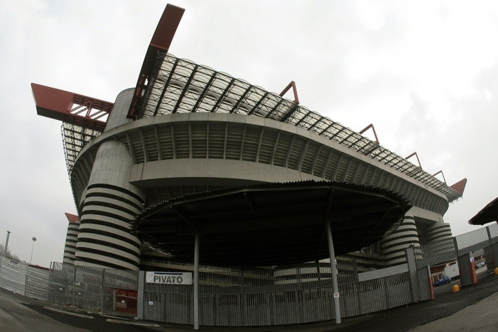 Milan will bulit up barriers for security reasons. AFP