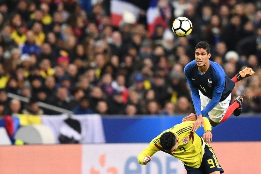 Varane llevará el brazalete en pleno Mundial. AFP
