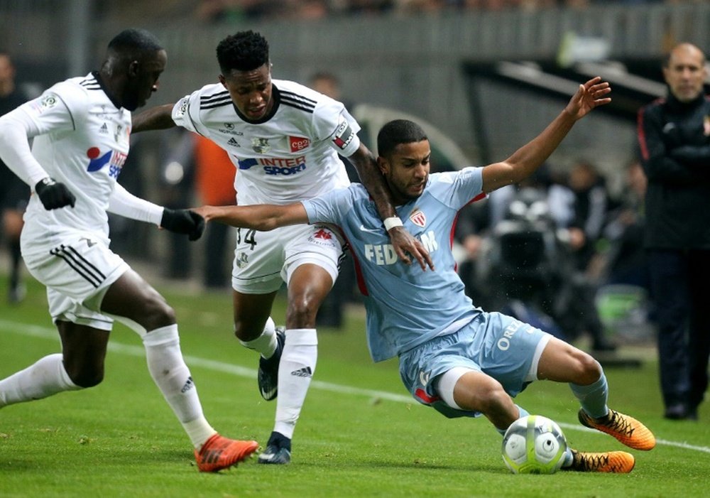 Amiens e Monaco empataram em 1-1. AFP
