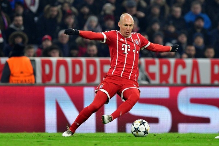 Robben elege o onze ideal com jogadores que já tenha jogado