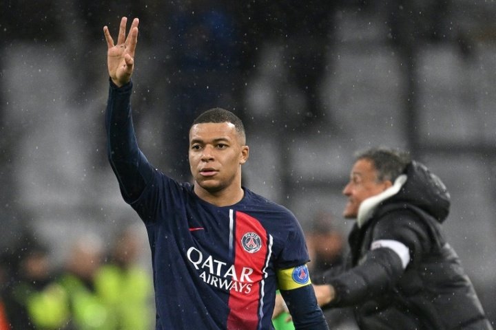 Mbappe's camp annoyed with PSG boss Luis Enrique