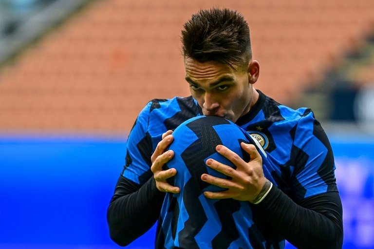 Lautaro olvida los rumores en el Inter. AFP