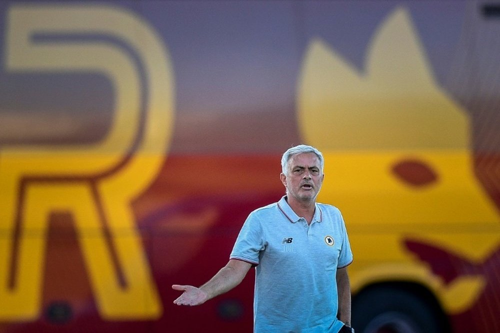 Mourinho declaró su amor a la Roma. AFP