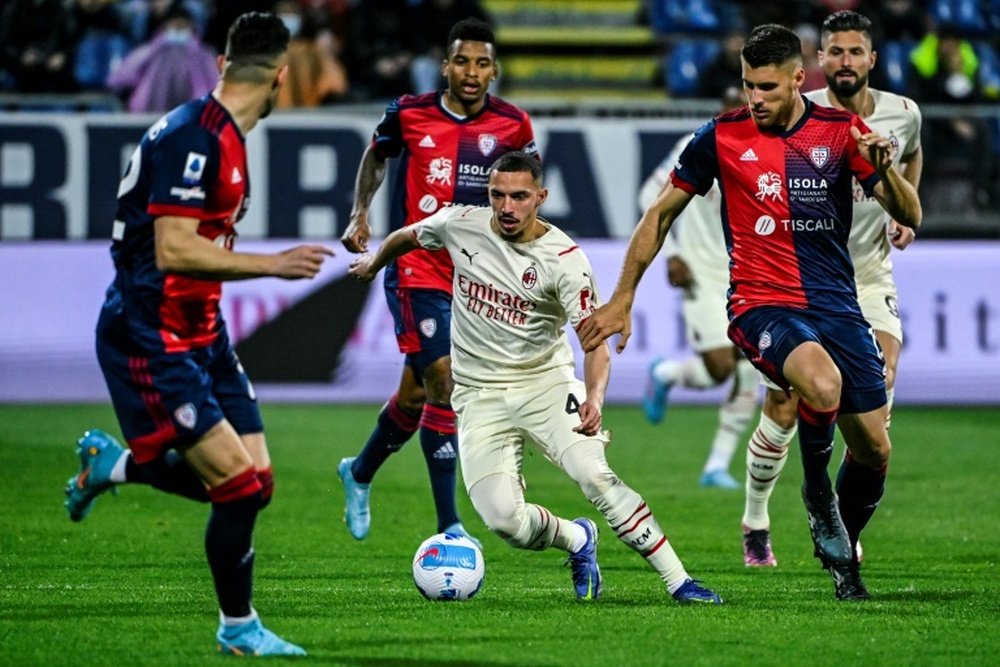 Bennacer e o peso da camisa do Milan. AFP