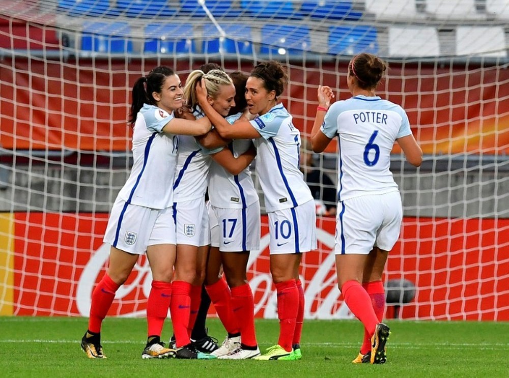 La joie des joueuses de l'Angleterre après un but contre le Portugal dans le groupe D de l'Euro. AFP