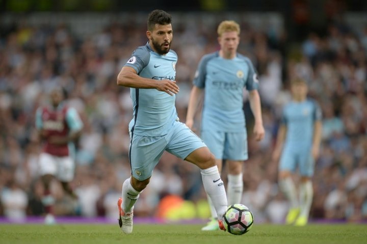 Manchester City : menacé de suspension, Agüero risque de manquer le derby