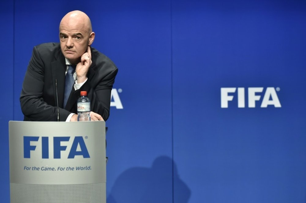 FIFA deve comunicar decisões sobre prazos e competições nesta semana. AFP