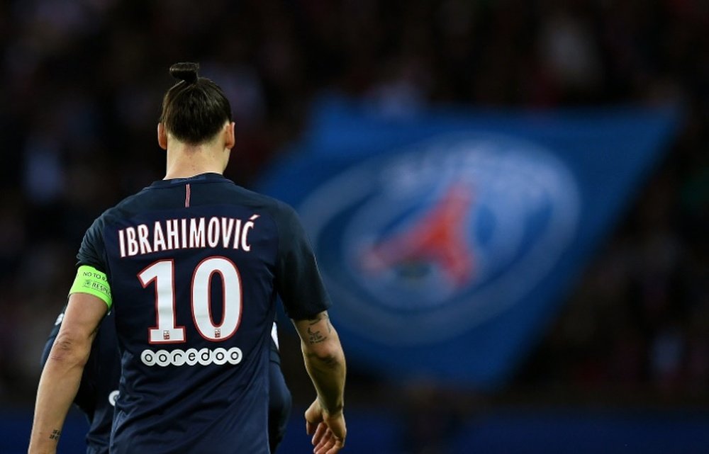 Zlatan Ibrahimovic says he is keen to join United if they offer him the right wage. BeSoccer