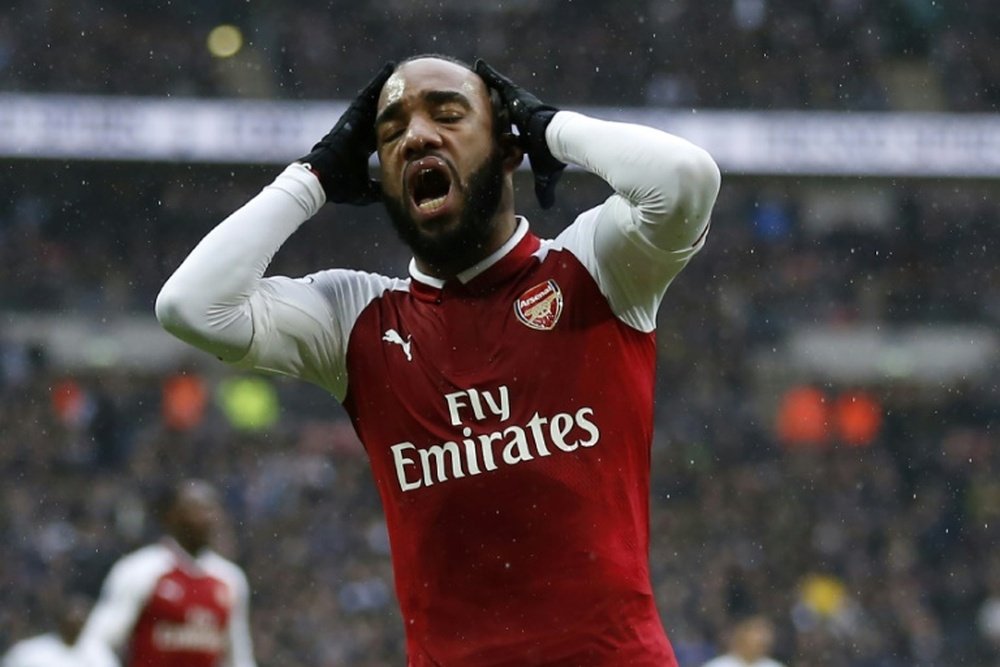 Lacazette, lesionado. AFP