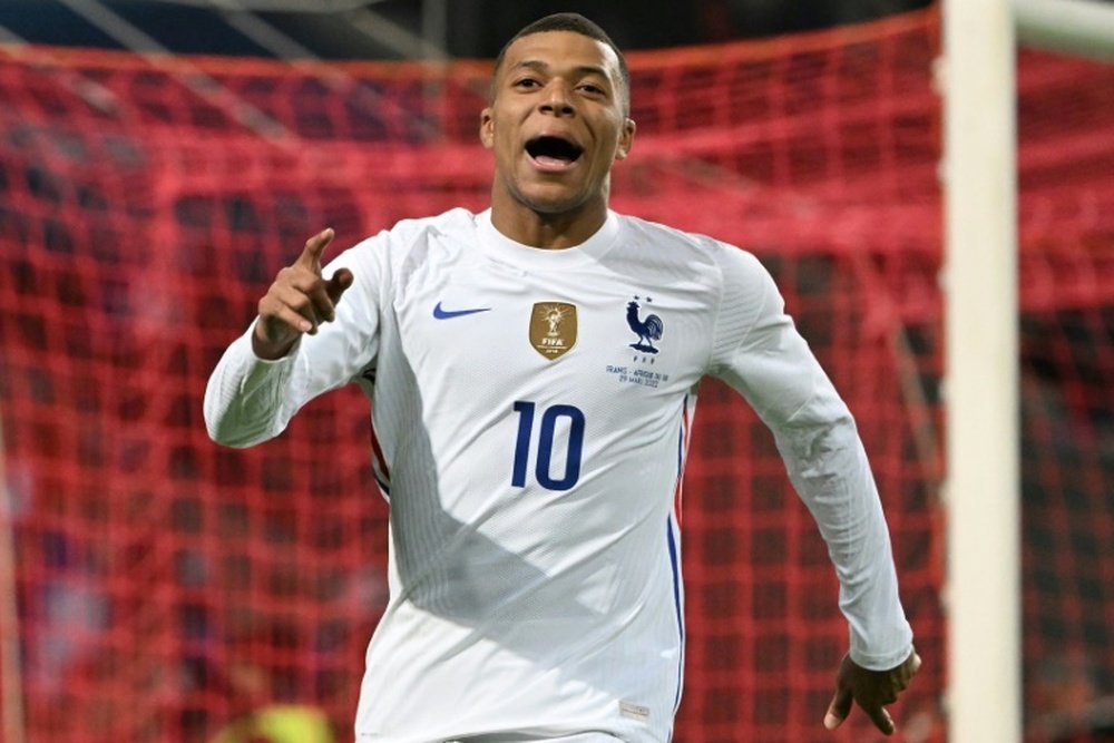 França goleou a África do Sul por 5 a 0. AFP