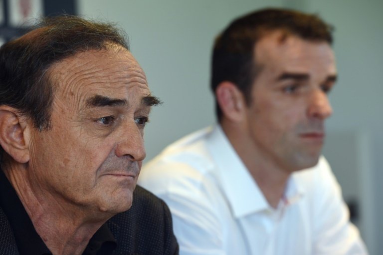 Ulrich Rame au côté de son président Jean-Louis Triaud en conférence de presse. AFP
