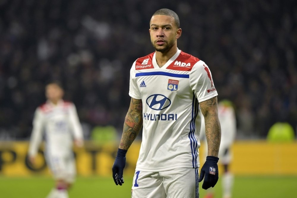 Depay no se ve para siempre en el Lyon. AFP