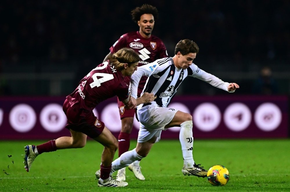 Pareggio nel derby della Mole. EFE