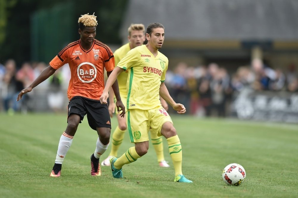 Alejandro Bedoya avec Nantes contre Lorient, en match amical. AFP