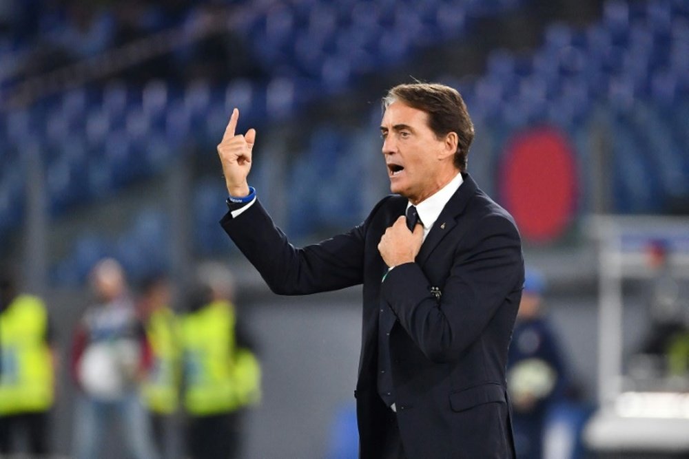 Mancini es partidario de no volver pronto en Italia. AFP