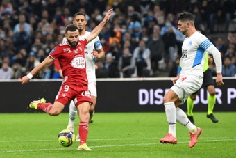 El Stade Brestois venció 1-2 al Marsella. AFP