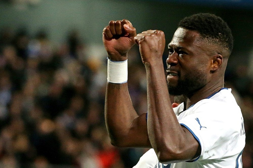Le Paris FC cible Mbemba. AFP