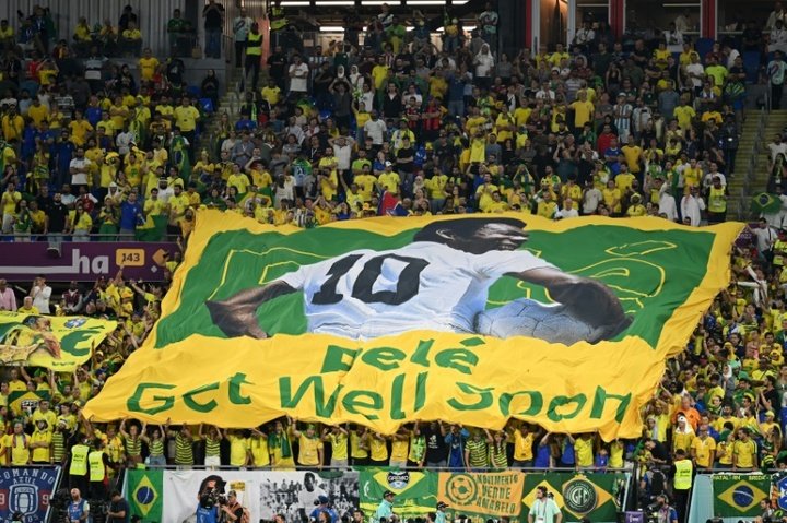 Santos vai homenagear Pelé com uma camisa especial