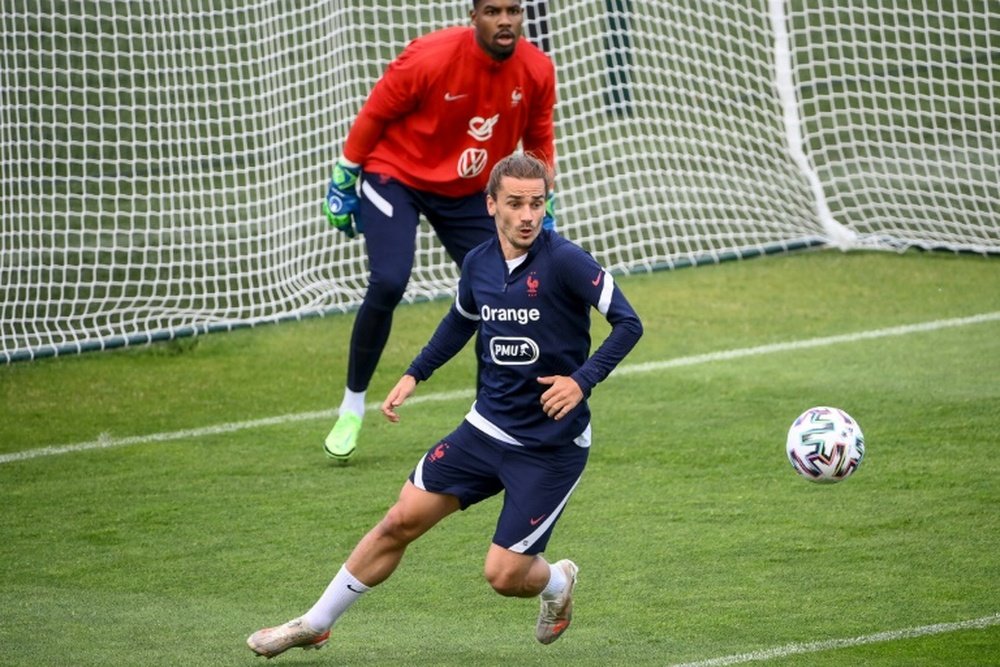 France suffered a double injury scare in training this Thursday. AFP