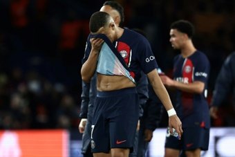 According to the document from the National Management Control Directorate (DNCG), PSG lost 109 million euros in the 2022/23 season and reduced their losses compared to the previous season. The Parisian club and Lyon account for 77% of the losses in Ligue 1.